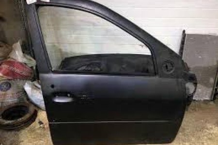 Dacia Logan bontott használt jobb első beszálló oldalajtó 6001546847 - Bontott használt Dacia karosszéria alkatrészek webáruház